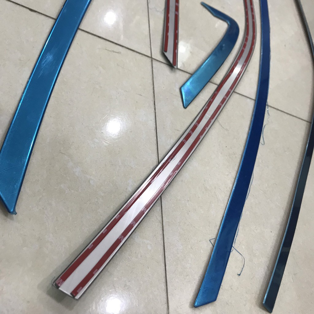 Bộ nẹp viền cong kính xe Kia Forte, Cerato 2008-2013