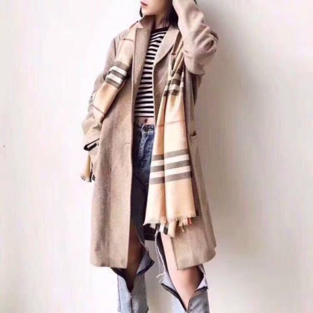 Burberry Khăn Choàng Cổ Thiết Kế Đơn Giản Sang Trọng Cho Nữ