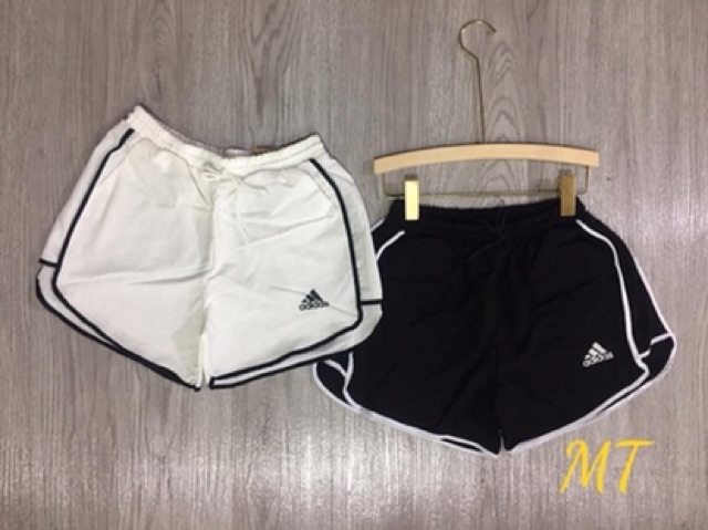 Quần short viền thể thao