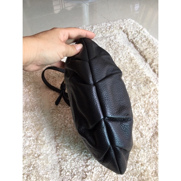 Túi si da y hình phom đeo chéo