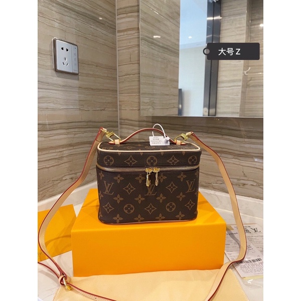 Cốp Lv Nice Mini siêu xinh da bò  sz 17-20