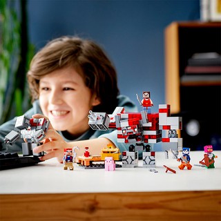 Đồ chơi lắp ráp Lego Minecraft 21163 - Đại Chiến Đá Đỏ
