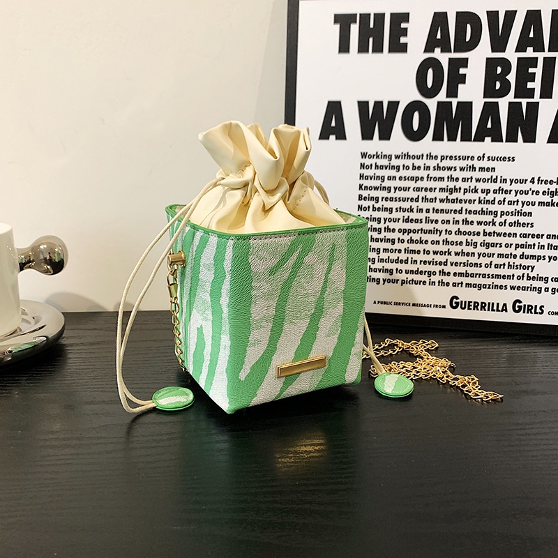 Túi Đeo Vai Hình Vuông Họa Tiết Kẻ Sọc Thời Trang 2022 Cho Nữ