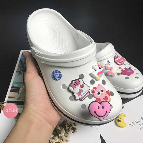 Dép Cross bánh mỳ khủng long màu trắng toroco unisex vền trắng BAYA tặng kèm 12 sticker cross