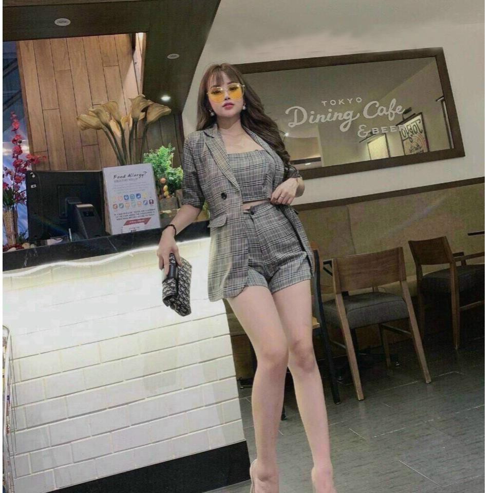 Sét Bộ Vets 3 Món KaRo Nền Xám  Đầm Nữ Cổ Tàu Sườn Xám Ôm BoDy Tay Ngắn Phù Hợp Đi Tới Sự Kiện, Tiệc ,Đi Chơi Phố  -TOMG