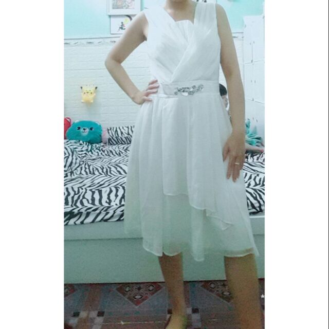 Đầm  size S-M thanh lý .