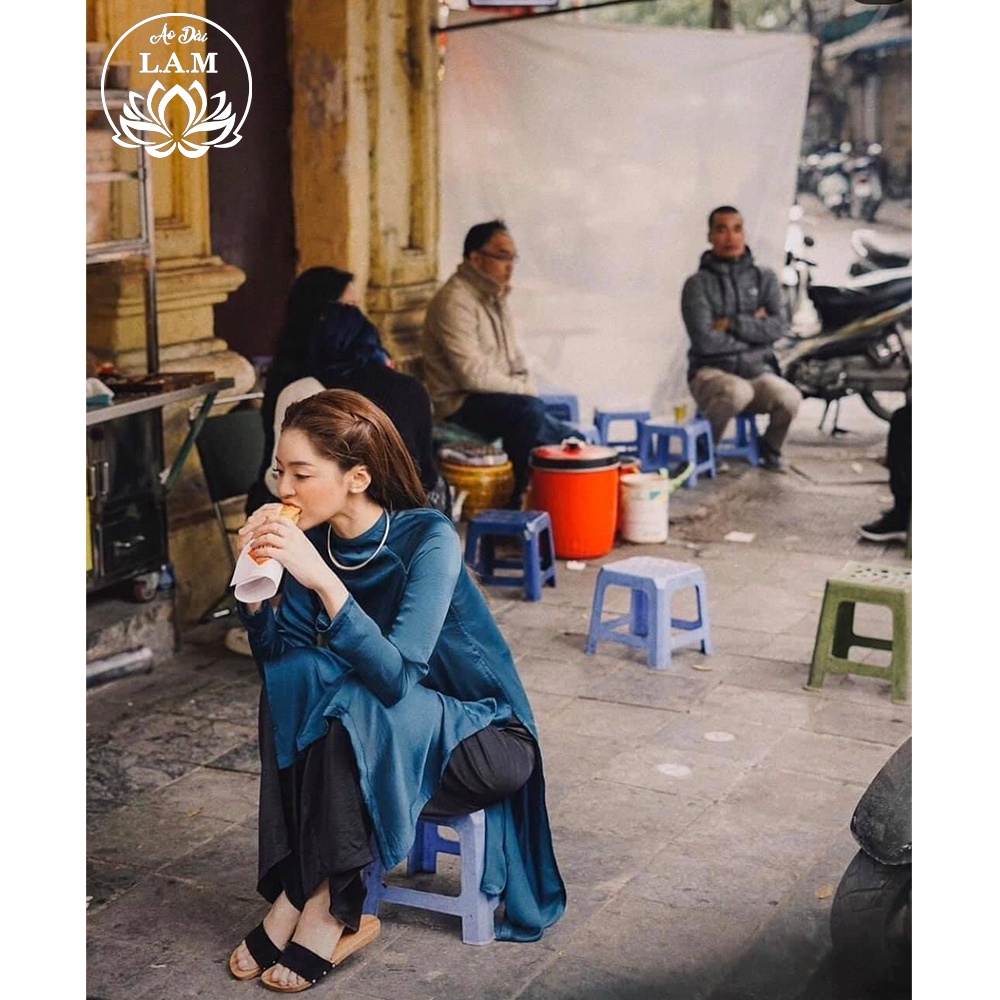 Áo dài dáng suông tone màu trầm, áo dài đi chùa