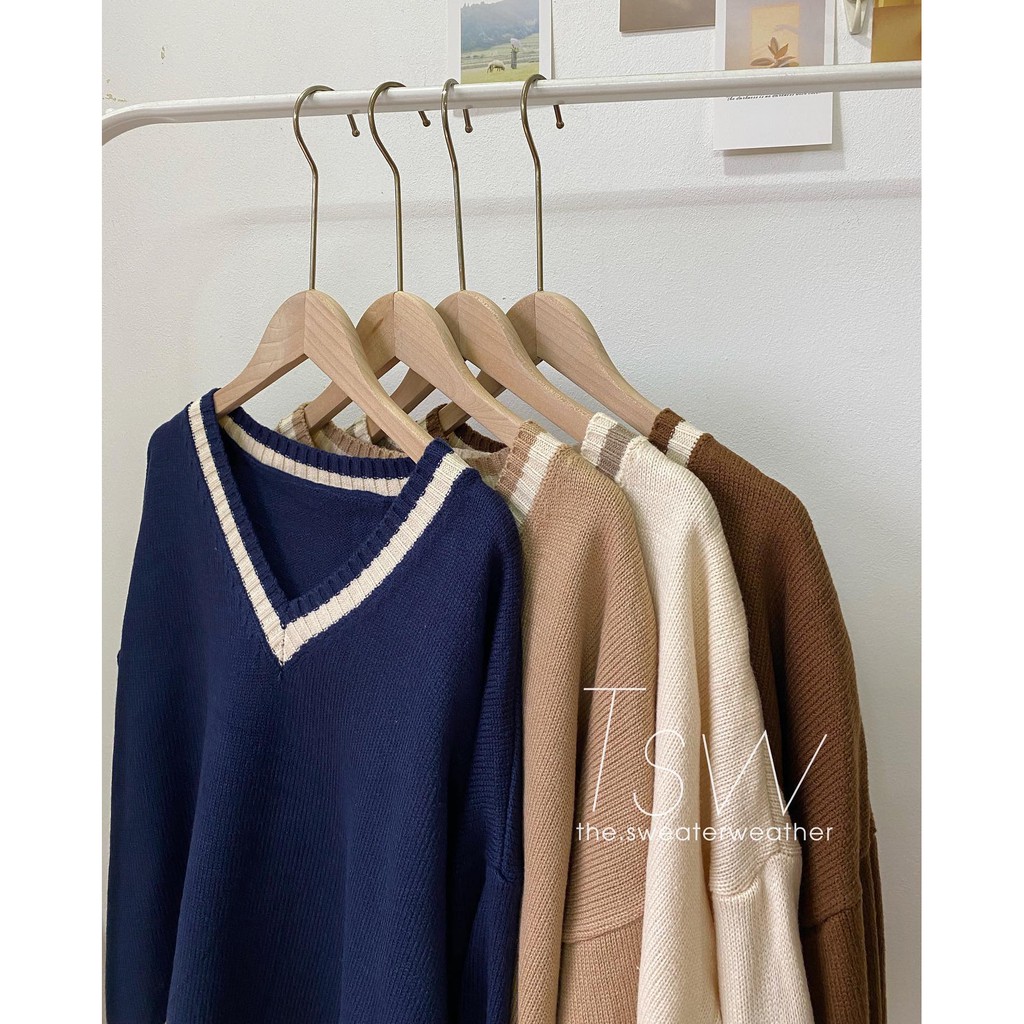 Áo len viền cổ V oversize | BigBuy360 - bigbuy360.vn