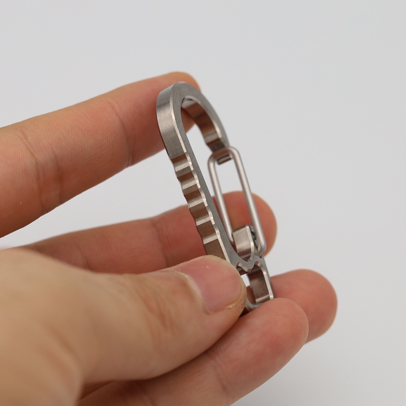 Móc Khóa Bằng Hợp Kim Titan Không Gỉ Chuyên Dụng Cho Leo Núi