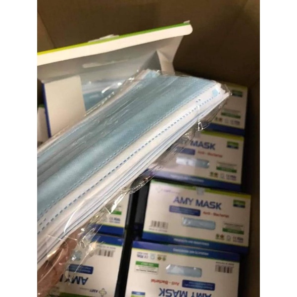 Hộp 50 khẩu trang y tế 4 lớp kháng khuẩn