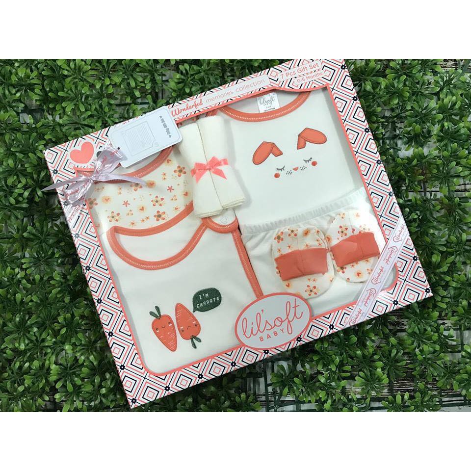 Set quà tặng sơ sinh cao cấp 7 chi tiết - Lovekids