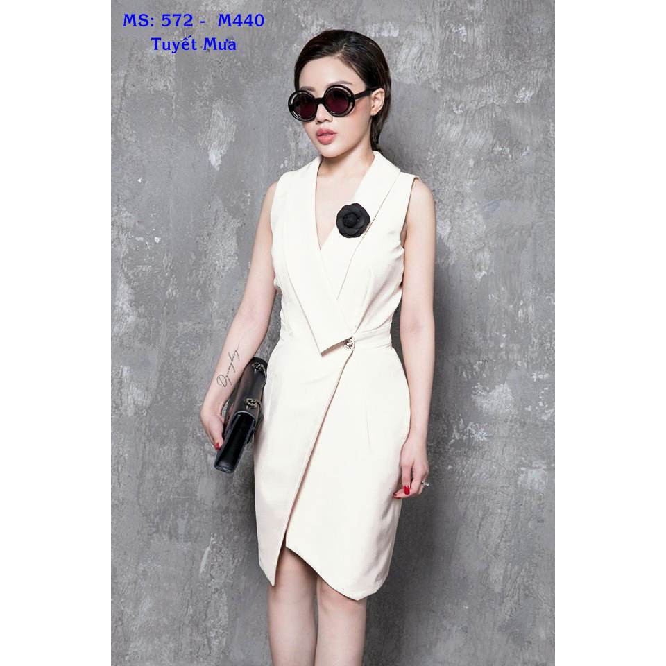 Đầm Ôm Body Kiểu Vest Kèm Hoa Cài Áo