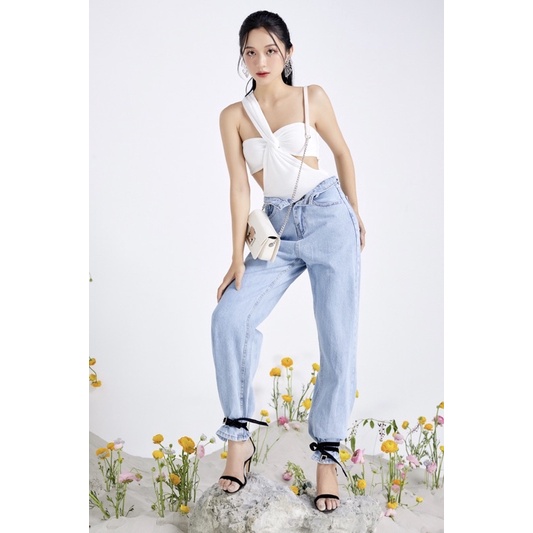Body suit chéo dây có mút ngực màu trắng nữ lalla