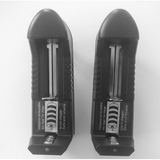 Sạc pin cell đa năng