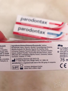 Kem đánh răng Parodontax-nội địa Séc