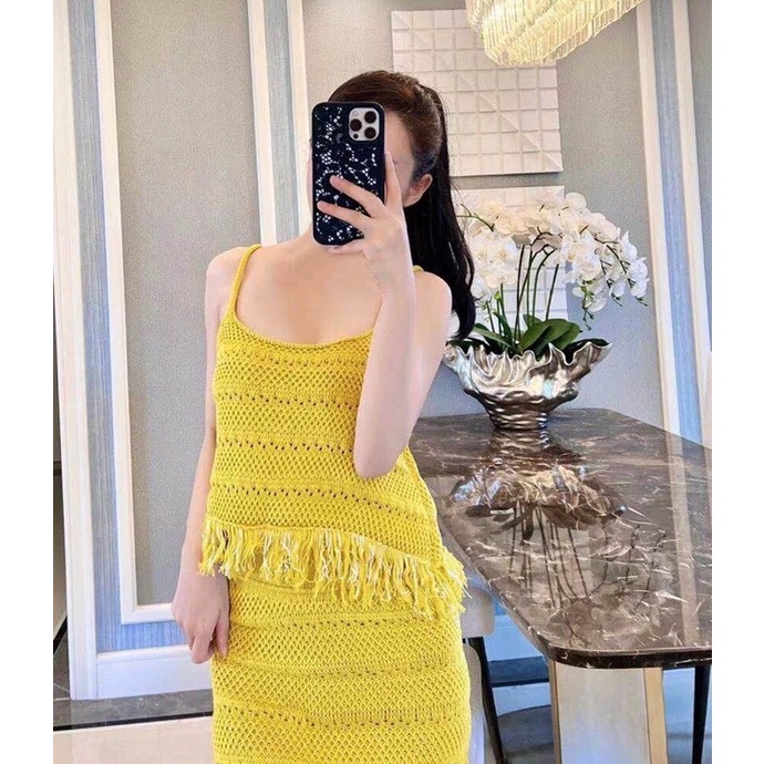 set len vàng áo 2 dây tua gấu kèm chân váy midi