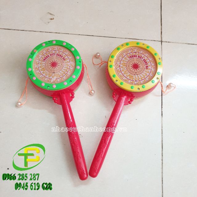 Trống bỏi cho bé, trống lắc tay cho bé bằng nhựa