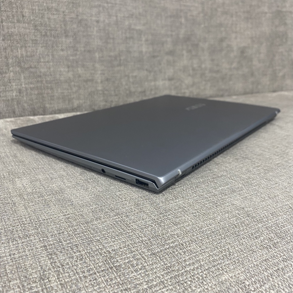 Laptop ASUS Zenbook Q408UG AMD Ryzen 5 5500U, 8GB, 256GB, Geforce MX450, 14" Full HD IPS - Hàng nhập khẩu