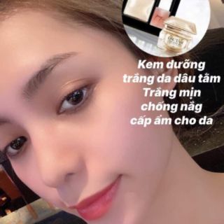 Kem dưỡng dâu tằm