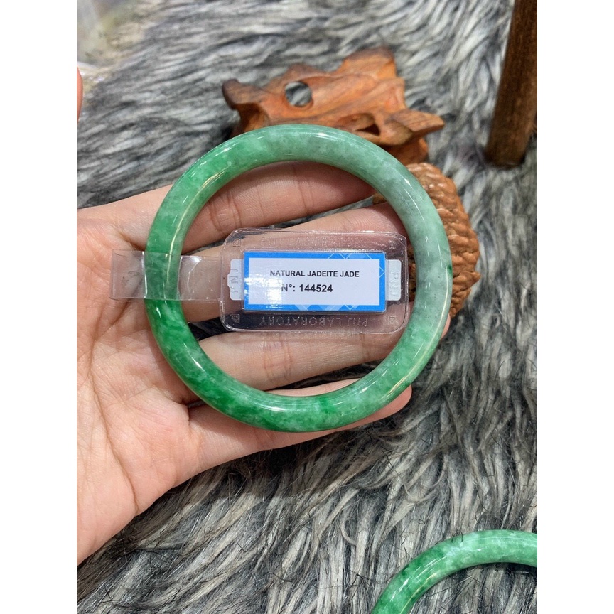 Vòng Kiềng Cẩm Thach Đậu Lí Bản Tròn Miễn Phí Kiểm Định