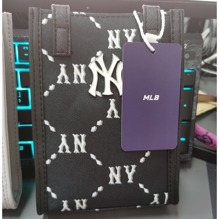 Túi Đeo Vai N-Y MINI Mới ML*B 2022