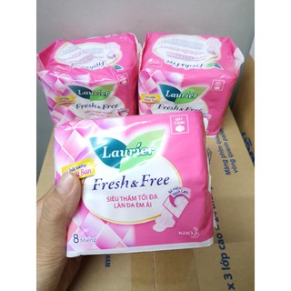 combo 3 Băng vệ sinh Laurier Fresh & Free dày cánh 8miếng x22cm