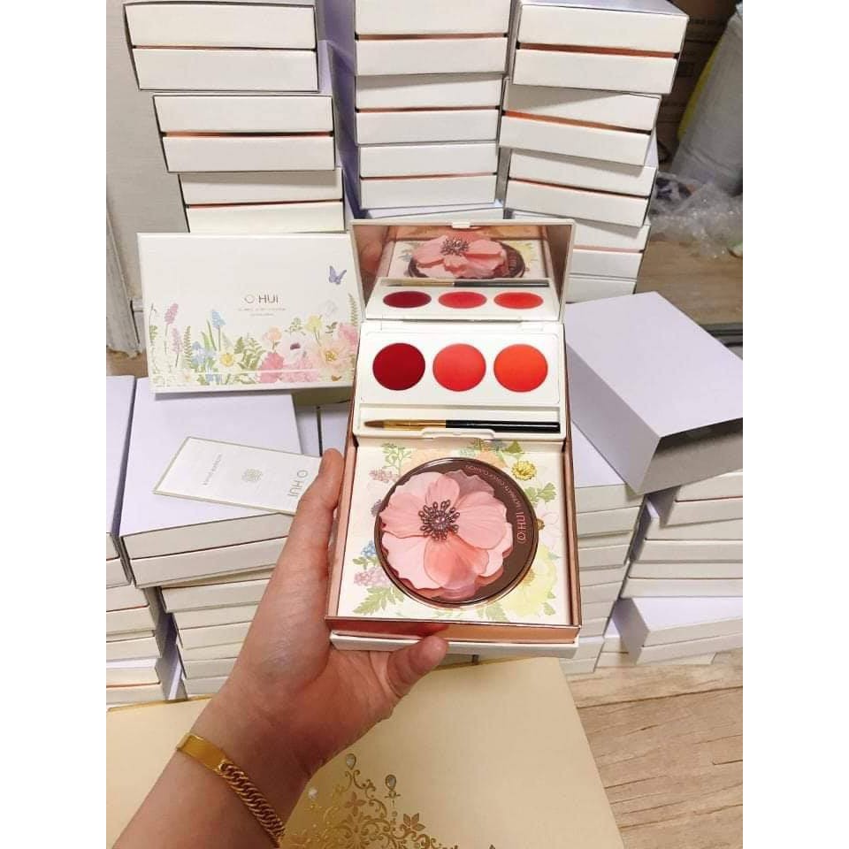 Phấn nước OHUI mẫu mới (kèm 01 lõi và bảng màu son) | BigBuy360 - bigbuy360.vn