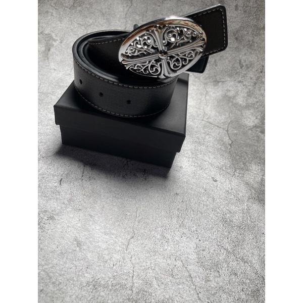 Thắt lưng Chrome Heart da PU cao cấp rất mềm.