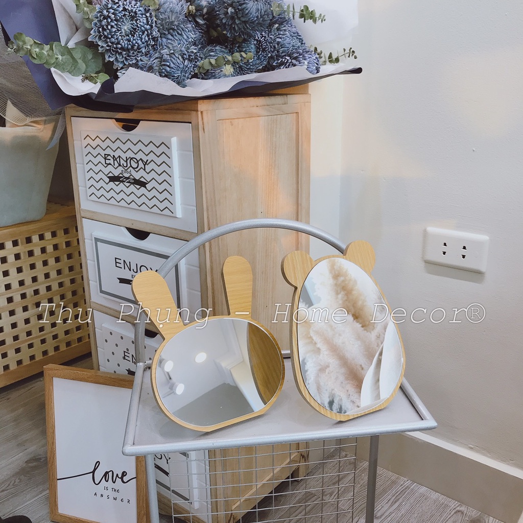 Gương gỗ để bàn trang điểm tai thỏ và tai gấu có đế đỡ