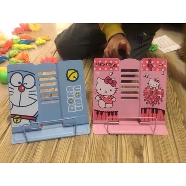 Giá đỡ sách vở, ipad chống cận chống gù hello kitty cho bé