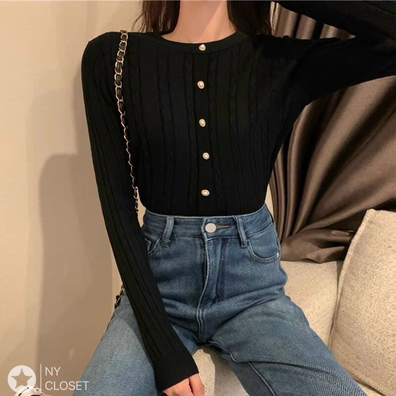 Áo len vặn thừng cúc ngọc