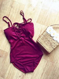 Bikini 1 mảnh đan ngực đỏ
