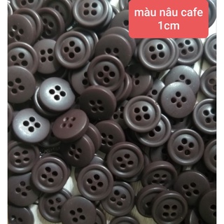 nút nhựa 4 lỗ ,size 1cm và 1.1cm (30 nút/7k)