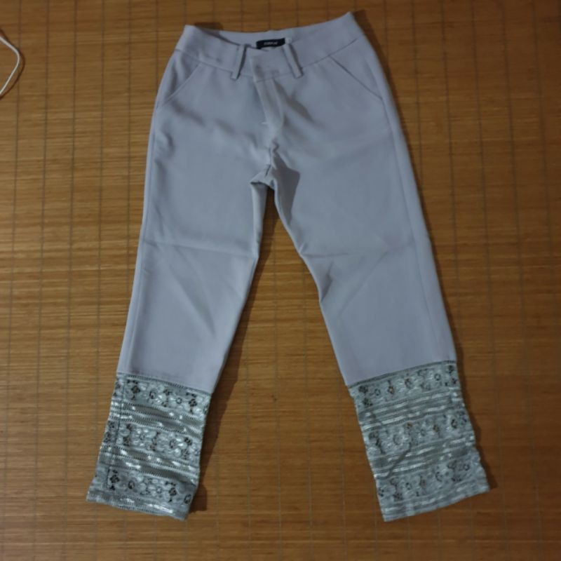 Quần format size S