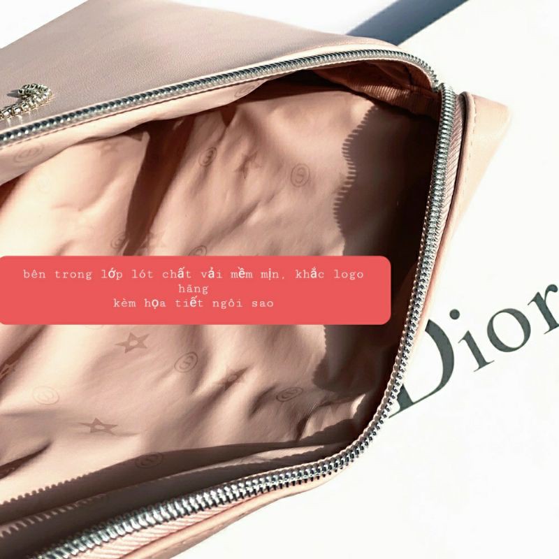 [ Gift Hãng ] Bóp D!0r Pink Pouch Logo Thêu Hạt