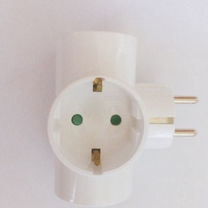 Ổ cắm điện Hàn Quốc tiếp địa 3 chấu chia cổng 3 lỗ DM 2103 điện áp 16A - 250V~