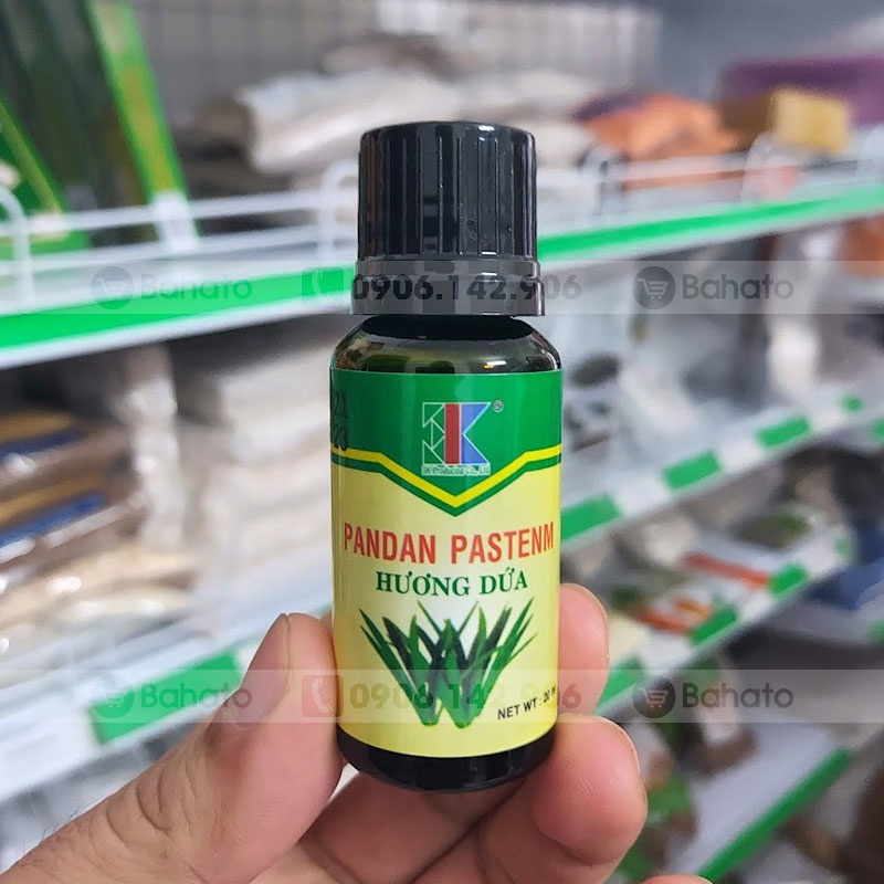 Hương lá dứa có màu xanh nấu xôi, làm bánh lọ 20ml