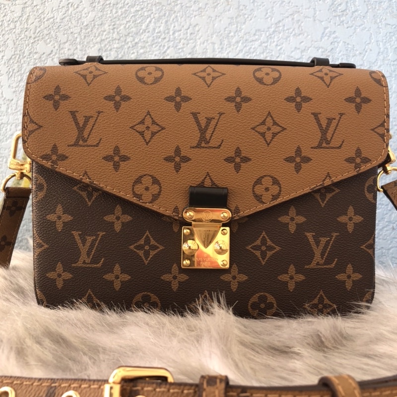 Cặp Lv Mestic si tuyển