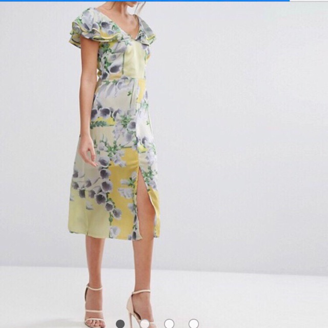 Váy hoa asos UK6