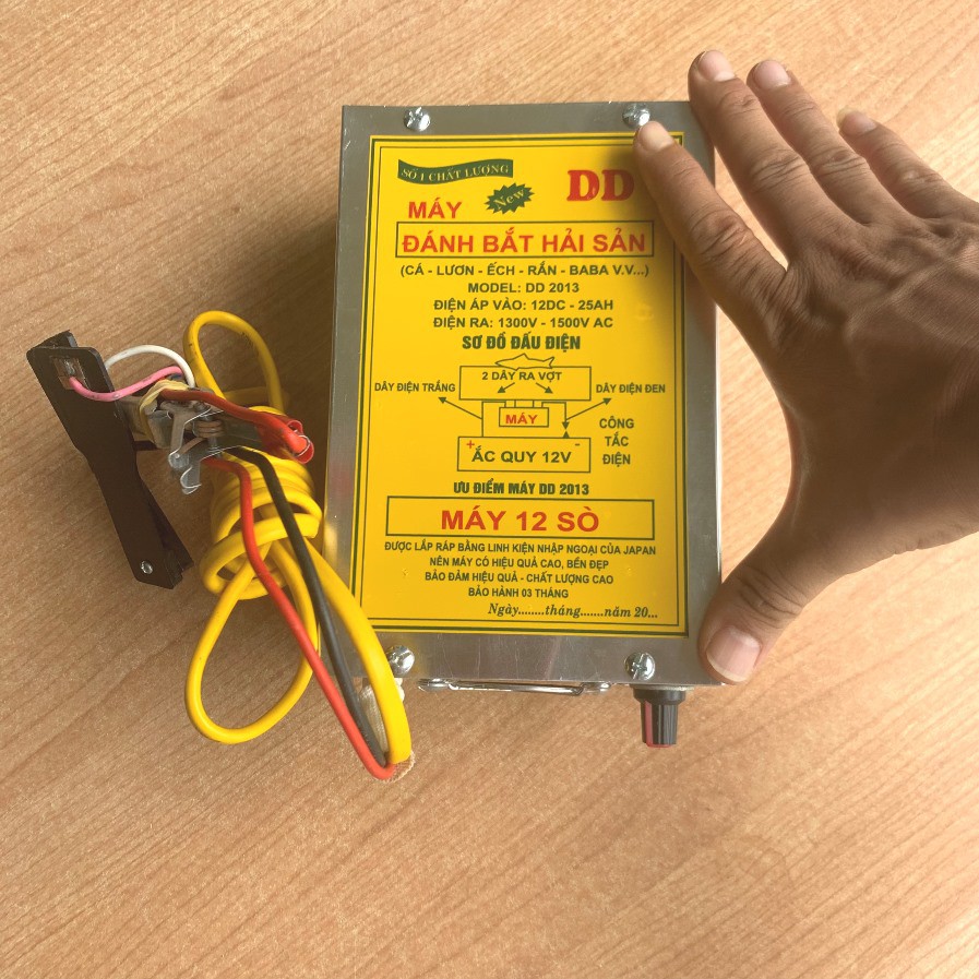 Máy kích điện Cơ cao cấp 12 Sò dùng cho ao hồ sông suối độ sâu nước từ 1,5 mét trở lại. Công suất đầu ra 1300W