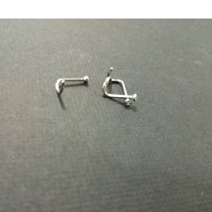K2CM03-Khuyên cánh mũi đá trắng nhỏ kiểu cong - - XUÂN SHOP CHUYÊN KHUYÊN NHẬP THÁI