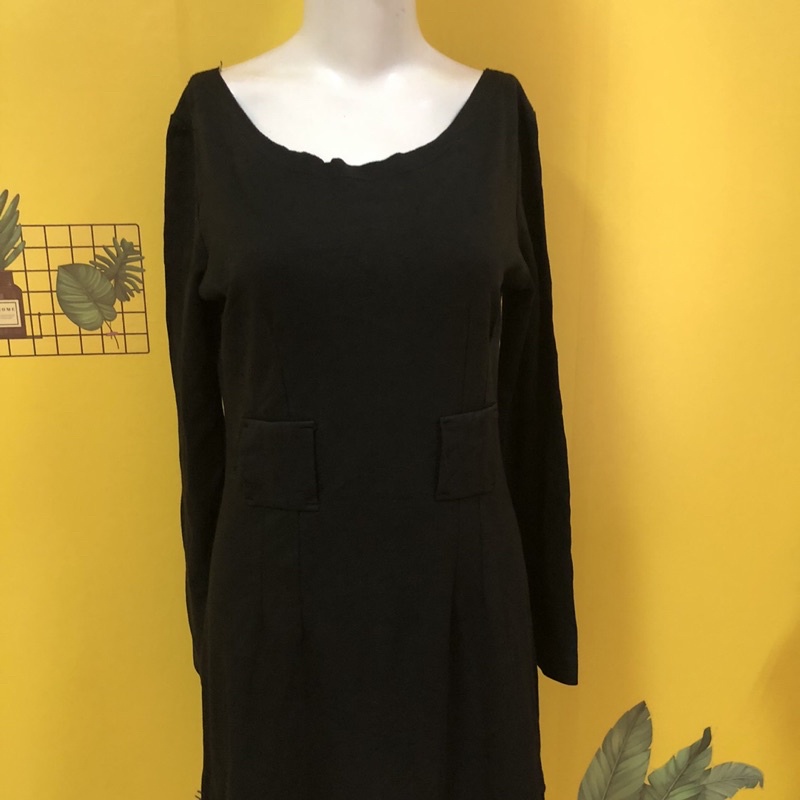 Đầm đen suông trơn hàng si 2hand