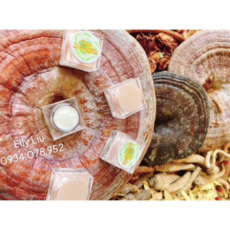Kem dưỡng da mắt thảo mộc - Handmade | BigBuy360 - bigbuy360.vn
