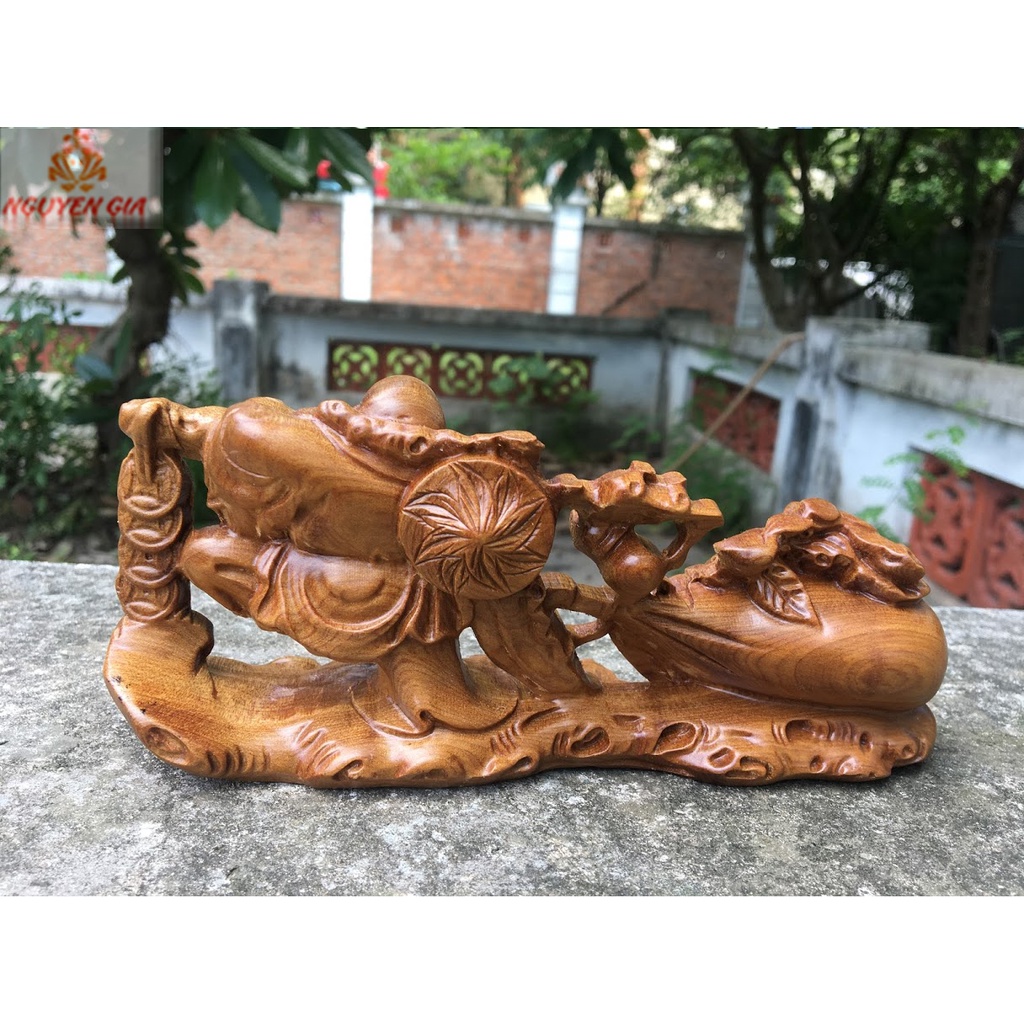 Tượng phật để xe ô tô phật di lặc kéo bao tiền bằng gỗ bách thơm mát trang trí taplo oto, để bàn ý nghĩa