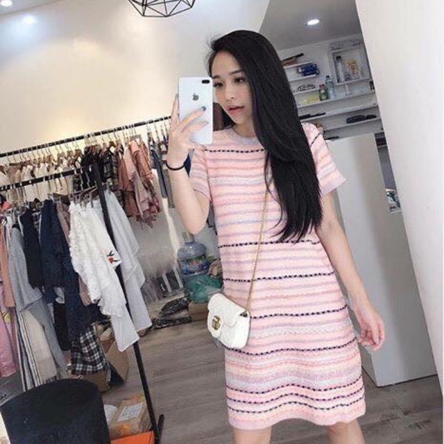 Váy len hồng