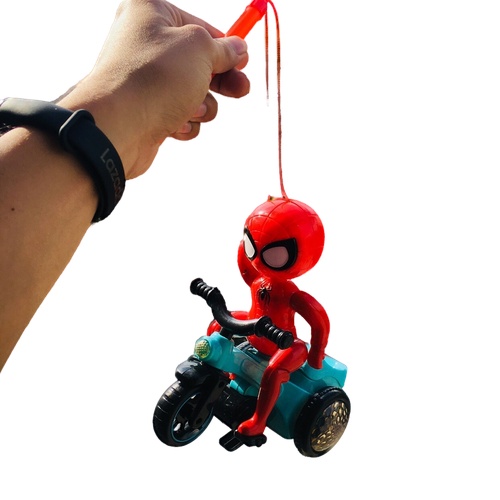 Lồng đèn trung thu người nhện spiderman lái xe có đèn và nhạc cho bé mã 143a