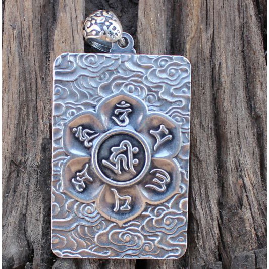 Mặt Dây Chuyền Thiên Thủ Thiên Nhãn - Om Mani Padme Hum - DC479