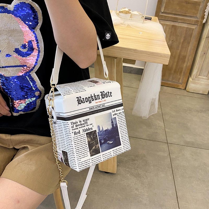 Túi Đeo Chéo Vai Bằng Da Họa Tiết Tờ Báo Thời Trang Sành Điệu Cho Nữ