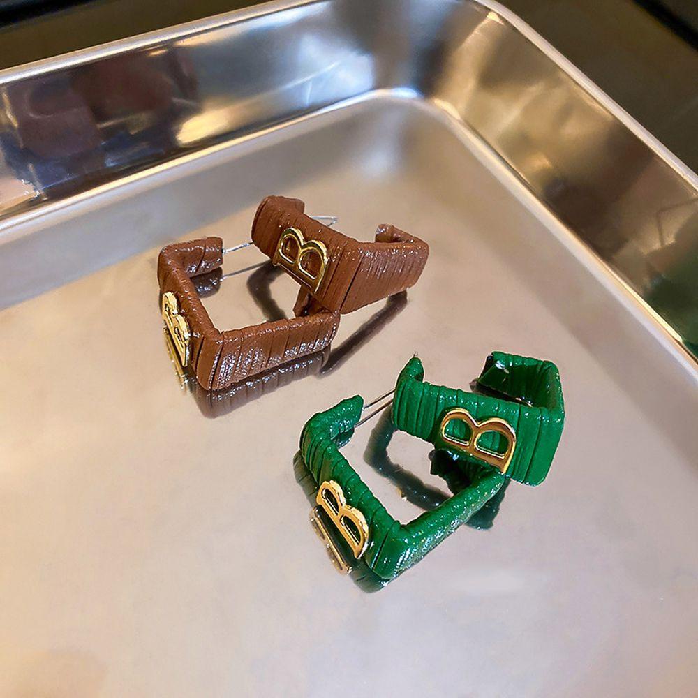 VANES1 Bông Tai Da PU Mặt Vuông Khắc Chữ Cá Tính Cho Nữ