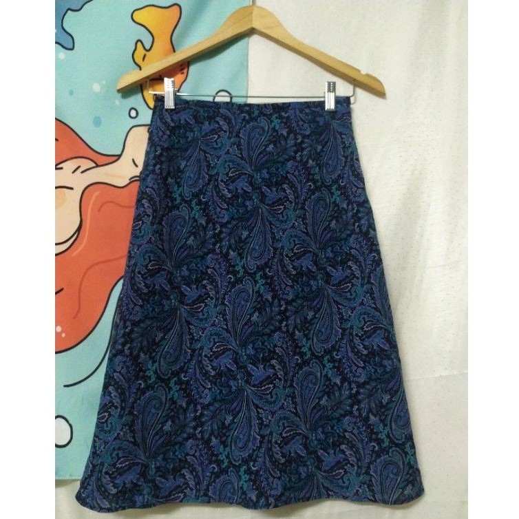 Chân váy họa tiết xanh eo 64 dài 62
